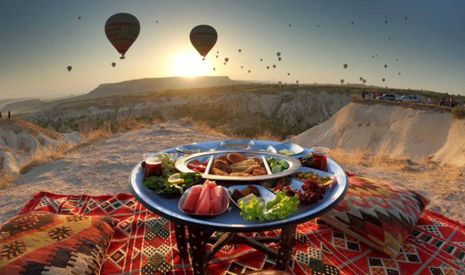 Balon Manzaralı Kahvaltı Konsepti Evlilik Teklifi3